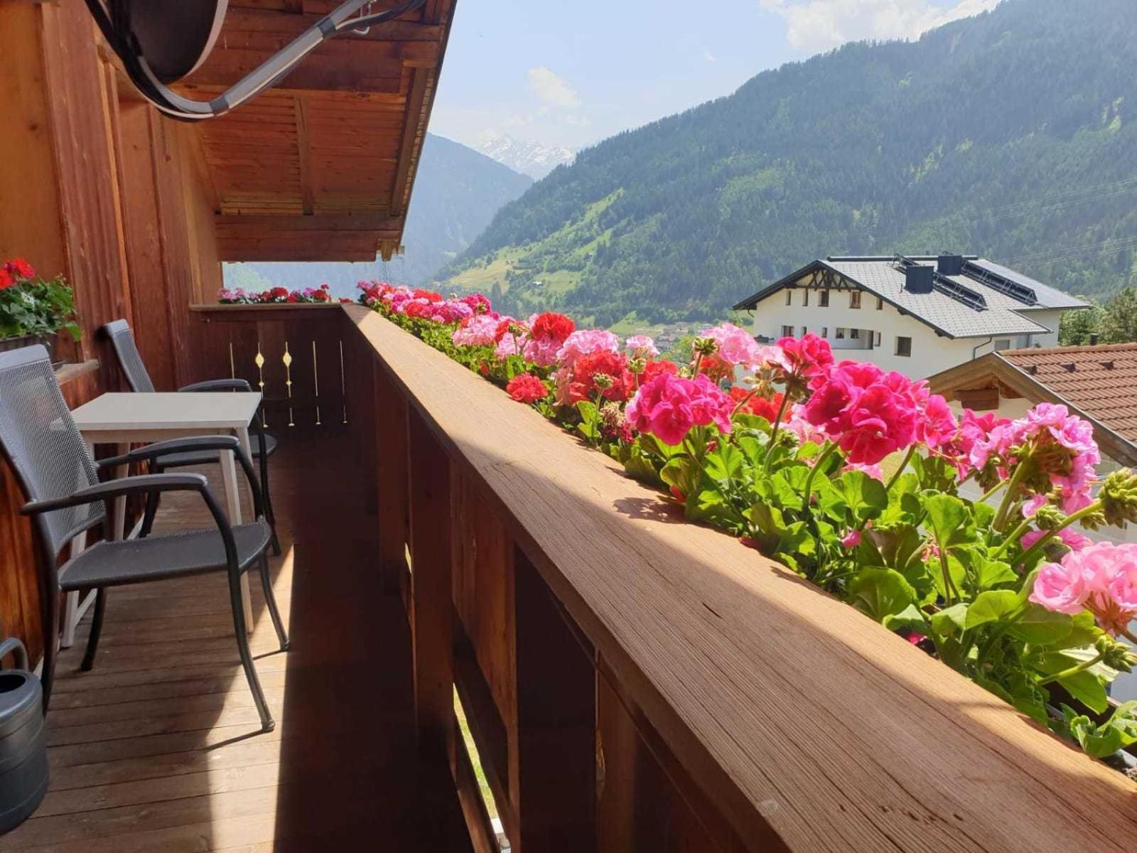 Haus Anna Ein Haus Mit Herz Fliess Quarto foto